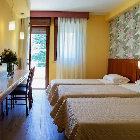 Hotel Miralago 3*