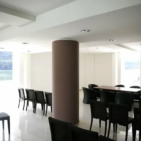 Hotel Miralago 3*