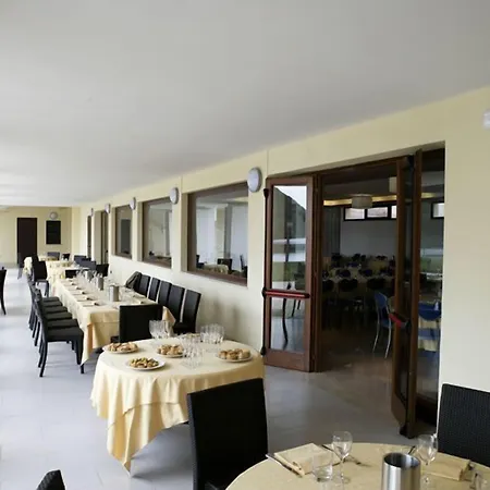 Miralago Hotel