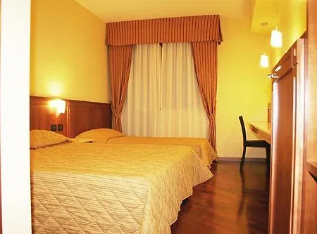 Miralago Hotel 3*